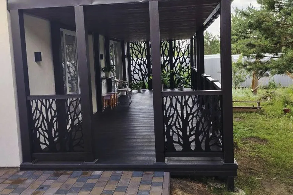 Где применяется террасная доска: все сферы использования декинга от частных террас до общественных пространств